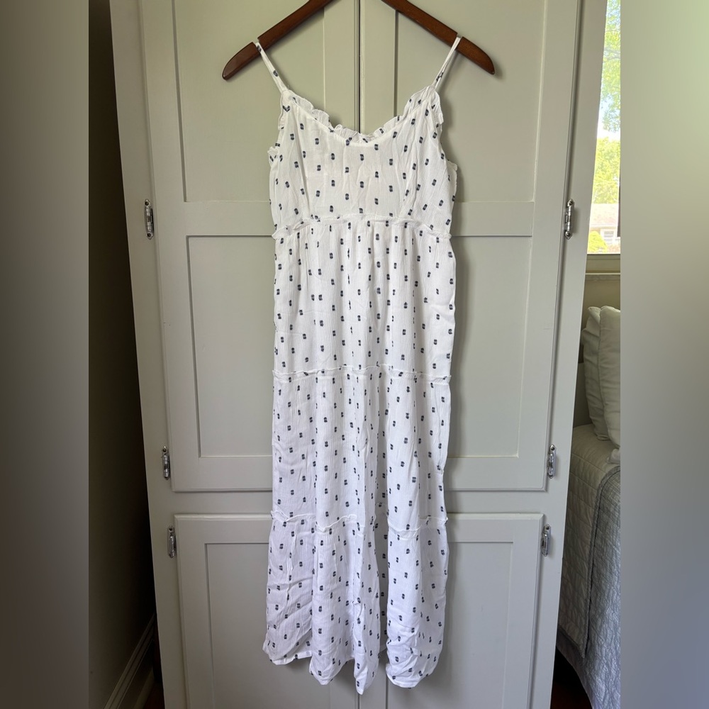 Jessica Simpson White Maxi Dress with Blue Pattern
